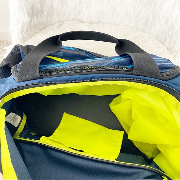 🧤SOLD🧤Nike Navy Blue Neon Green Duffle Gym Bag - Picture 4 of 8